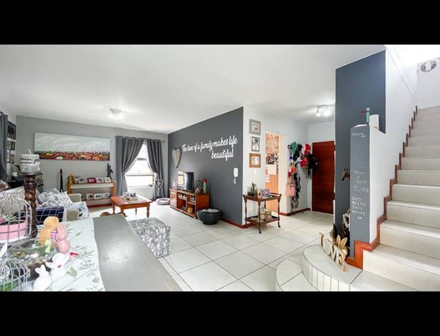 3 BEDROOM DUPLEX FOR SALE IN EDENVALE CENTRAL